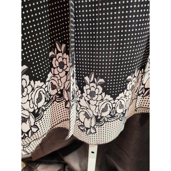 SOLD SOLD SOLD!! Lilypad Black and White Polka Dot Cardigan in a size 2X - Picture 5 of 6